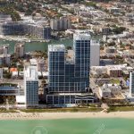 8208842-Aerial-voew-di-Miami-Beach-Litorale-Bene-immobile-Archivio-Fotografico