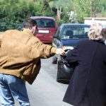 scippo-anziana-