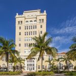 comune-d-annata-di-miami-beach-nello-stile-di-art-deco-84664377
